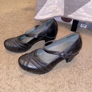 Dansko Black leather Mary Jane shoes